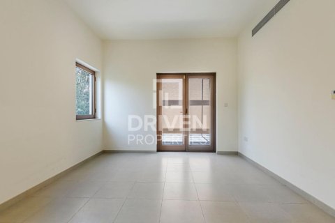 Villa in Al Furjan, Dubai 3 bedrooms, 224 sq.m. № 66653 - photo 8