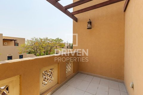 Villa in Al Furjan, Dubai 3 bedrooms, 224 sq.m. № 66653 - photo 17