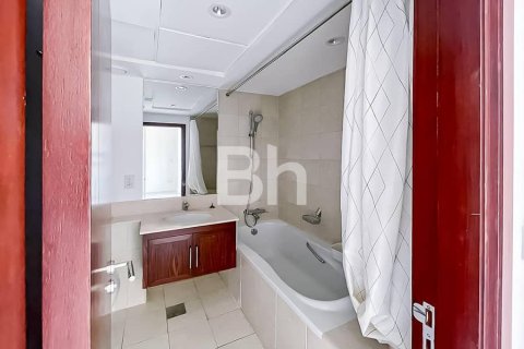 Apartamento en Downtown Dubai (Downtown Burj Dubai), Dubai, 1 dormitorio, 83 m², № 24379 - foto 7