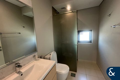 Снять в аренду виллу в DAMAC Hills (Akoya by DAMAC), Дубай: 3 спальни, 190м², № 76802 - фото 18