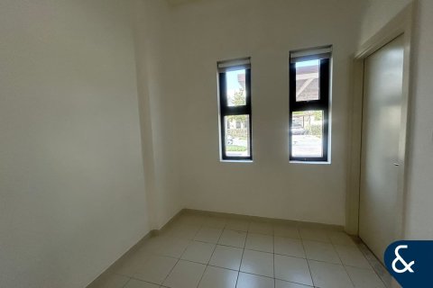 Снять в аренду виллу в DAMAC Hills (Akoya by DAMAC), Дубай: 3 спальни, 190м², № 76802 - фото 8