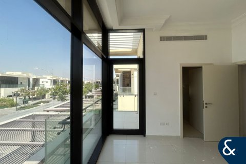 Снять в аренду виллу в DAMAC Hills (Akoya by DAMAC), Дубай: 3 спальни, 190м², № 76802 - фото 15