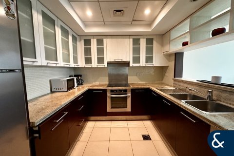 Apartamento en Downtown Dubai (Downtown Burj Dubai), Dubai, 1 dormitorio, 73 m², № 78659 - foto 3