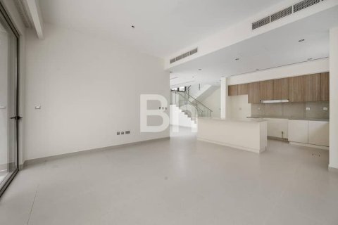 Снять в аренду виллу в Дубай Хилс Эстейт, Дубай: 4 спальни, 301м², № 57912 - фото 5