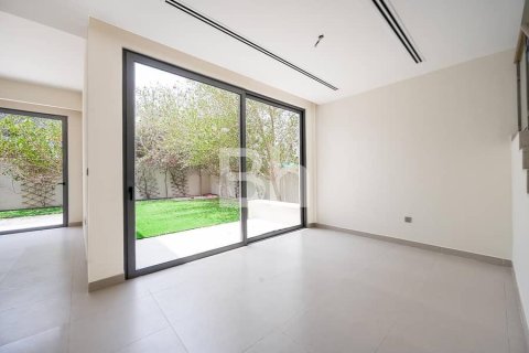 Снять в аренду виллу в Дубай Хилс Эстейт, Дубай: 4 спальни, 301м², № 57912 - фото 1