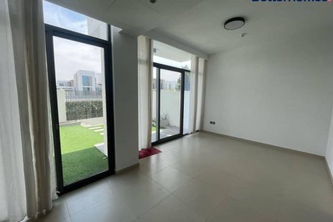 Townhouse in Arabian Ranches 3, Dubai 3 bedrooms, 180 sq.m. № 57914 - photo 15