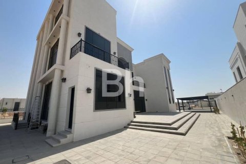 Villa à Dubai Land, Dubai, 4 chambres, 743 m², № 57917 - photo 4