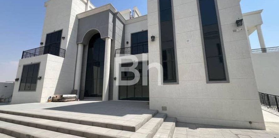 Villa à Dubai Land, Dubai, 4 chambres, 743 m², № 57917