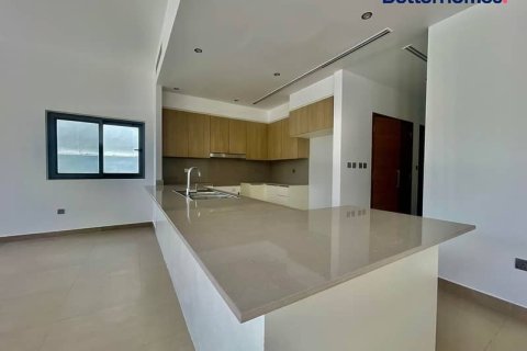 Villa in Dubai Hills Estate, Dubai 5 bedrooms, 680 sq.m. № 57916 - photo 4