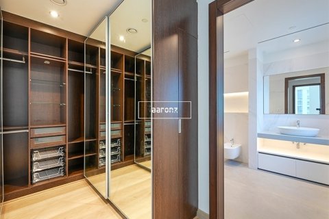 Penthouse in Dubai Marina, Dubai 4 bedrooms, 566.7 sq.m. № 11386 - photo 13