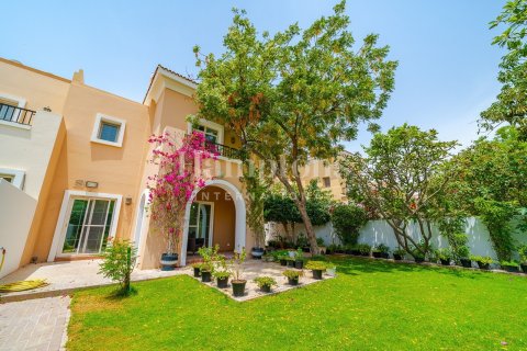 Townhouse in Arabian Ranches 2, Dubai 4 bedrooms, 350.39945801 sq.m. № 111974 - photo 5