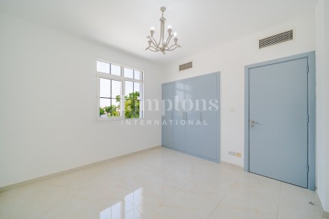 Townhouse in Arabian Ranches 2, Dubai 4 bedrooms, 350.39945801 sq.m. № 111974 - photo 23