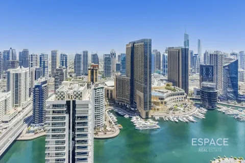 Apartment in Jumeirah Beach Residence, Dubai 4 bedrooms, 256 sq.m. № 62340 - photo 1