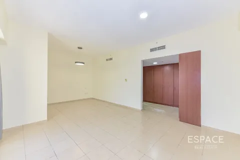 Apartment in Jumeirah Beach Residence, Dubai 4 bedrooms, 256 sq.m. № 62340 - photo 14