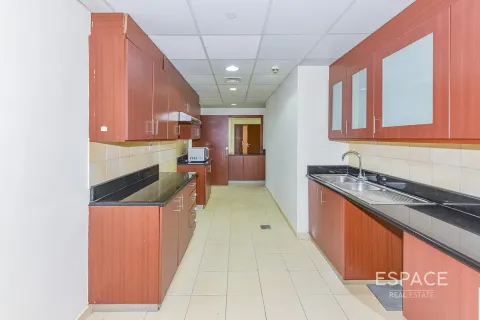 Apartment in Jumeirah Beach Residence, Dubai 4 bedrooms, 256 sq.m. № 62340 - photo 5