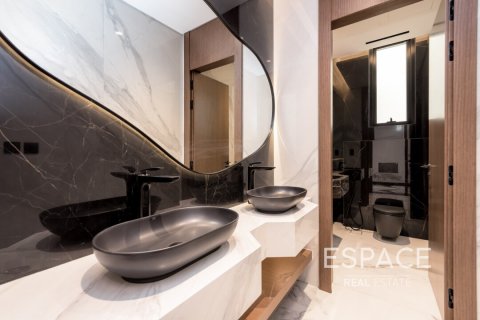 Villa in Jumeirah Park, Dubai 5 bedrooms, 632 sq.m. № 62339 - photo 13