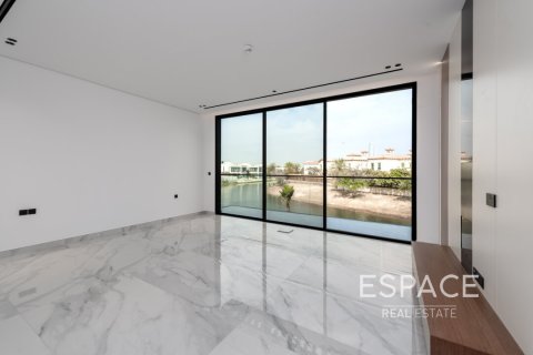 Villa in Jumeirah Park, Dubai 5 bedrooms, 632 sq.m. № 62339 - photo 14