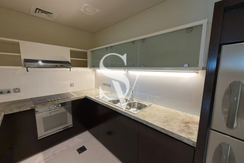 Apartment in Sheikh Zayed Road, Dubai 2 bedrooms, 118 sq.m. № 67762 - photo 3