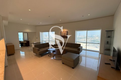 Apartment in Sheikh Zayed Road, Dubai 2 bedrooms, 111 sq.m. № 67763 - photo 1