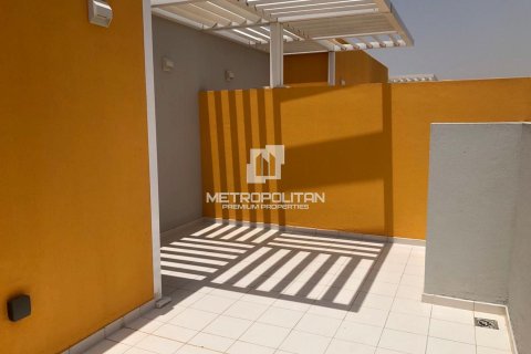 Adosado en DAMAC Hills (Akoya by DAMAC), Dubai, 3 dormitorios, 195 m², № 16075 - foto 3