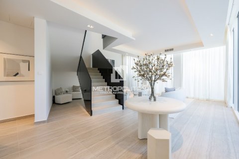 Купить таунхаус в Аль-Барари, Дубай: 4 спальни, 459м², № 16072 - фото 3