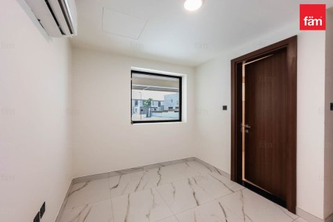 Maison de ville à Dubai, 4 chambres, 225.2 m², № 50652 - photo 2
