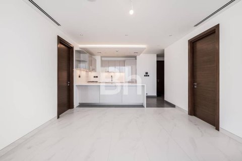 Apartment in Dubai 3 bedrooms, 145 sq.m. № 57035 - photo 1