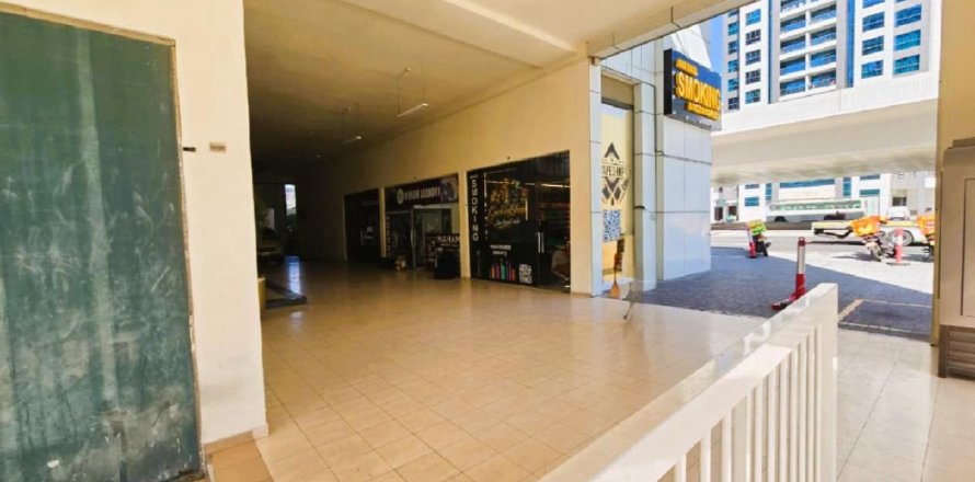 Shop in Business Bay, Dubai 53 sq.m. № 111719