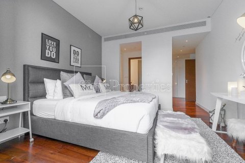 Apartment in Al Wasl, Dubai 2 bedrooms, 182.1 sq.m. № 13921 - photo 6