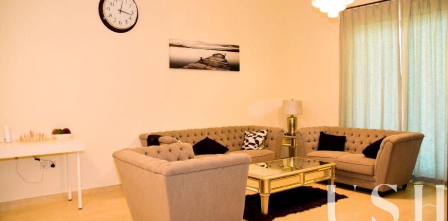 Apartment in Al Furjan, Dubai 3 bedrooms, 159 sq.m. № 39725
