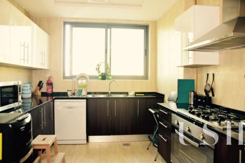 Apartment in Al Furjan, Dubai 3 bedrooms, 159 sq.m. № 39725 - photo 8