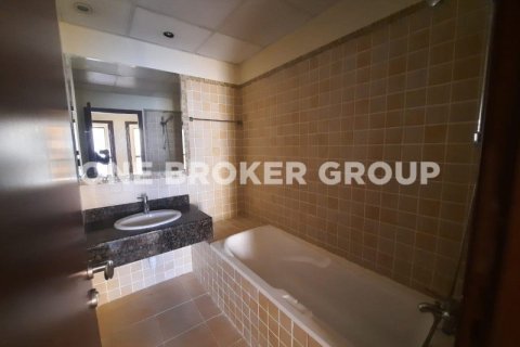 Apartment in Dubai 3 bedrooms, 177.6 sq.m. № 646 - photo 2