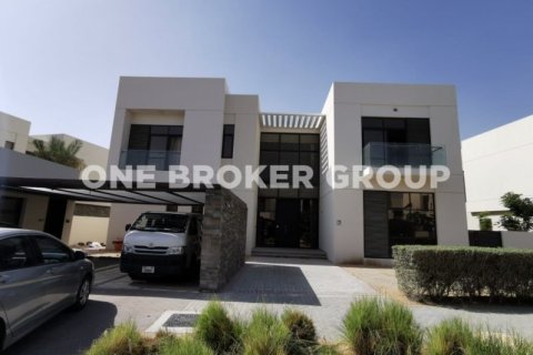 Villa en Picadilly Green, Dubai, 6 dormitorios, 762.1 m², № 648 - foto 6