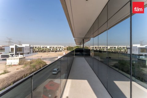 Apartment in Dubai 2 bedrooms, 106.5 sq.m. № 10744 - photo 18