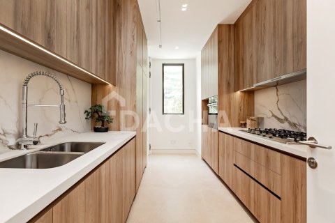 Villa in Jumeirah Islands, Dubai 5 bedrooms, 571 sq.m. № 135295 - photo 23