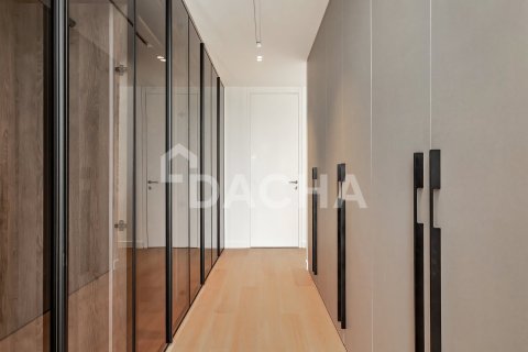 Villa in Jumeirah Islands, Dubai 5 bedrooms, 571 sq.m. № 135295 - photo 8