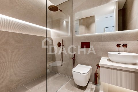 Villa in Jumeirah Islands, Dubai 5 bedrooms, 571 sq.m. № 135295 - photo 11