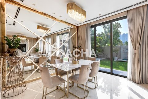 Villa in Dubai Hills Estate, Dubai 4 bedrooms, 418 sq.m. № 135296 - photo 27