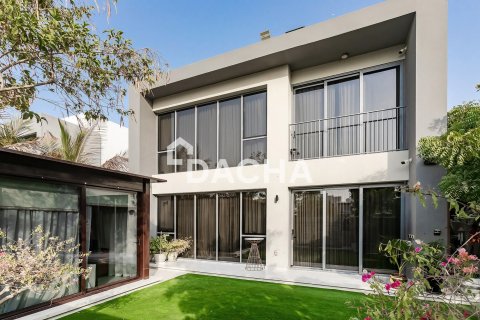 Villa in Dubai Hills Estate, Dubai 4 bedrooms, 418 sq.m. № 135296