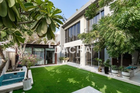 Villa in Dubai Hills Estate, Dubai 4 bedrooms, 418 sq.m. № 135296 - photo 29