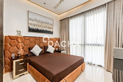 Villa in Dubai Hills Estate, Dubai 4 bedrooms, 418 sq.m. № 135296 - photo 12