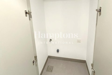 Apartment in Dubai Harbour, Dubai 2 bedrooms, 109.52984991 sq.m. № 114279 - photo 2
