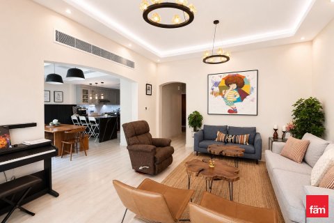 فيلا في دبي 4 غرف نوم, 214.3 م² رقم 114275 - صورة 4