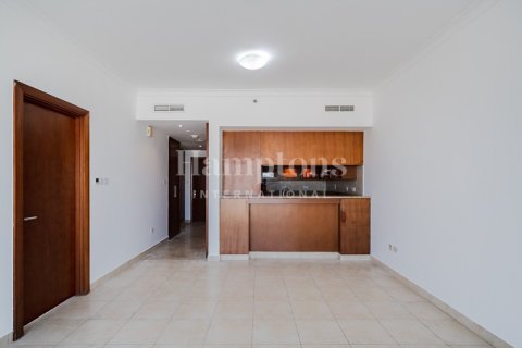 Apartment in The Views 1, The Views, Dubai 1 bedroom, 78.68884100 sq.m. № 114280 - photo 2