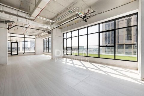 Apartment in Business Bay, Dubai 3 bedrooms, 143 sq.m. № 20763 - photo 23