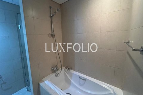 Apartment in Mohammad Bin Rashid Boulevard, Downtown Dubai (Downtown Burj Dubai), Dubai 2 bedrooms, 152 sq.m. № 45303 - photo 16