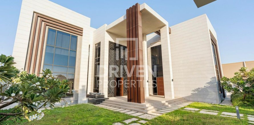 Villa à Umm Suqeim 3, Umm Suqeim, Dubai, 7 chambres, 1161 m², № 86499