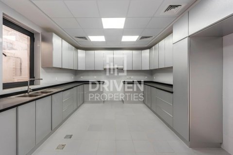 Villa à Umm Suqeim 3, Umm Suqeim, Dubai, 7 chambres, 1161 m², № 86499 - photo 18