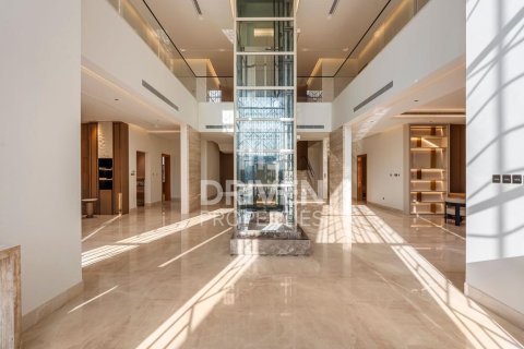 Villa à Umm Suqeim 3, Umm Suqeim, Dubai, 7 chambres, 1161 m², № 86499 - photo 2