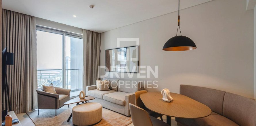Apartment in Vida Residences Dubai Mall, Downtown Dubai (Downtown Burj Dubai), Dubai 2 bedrooms, 100 sq.m. № 86479